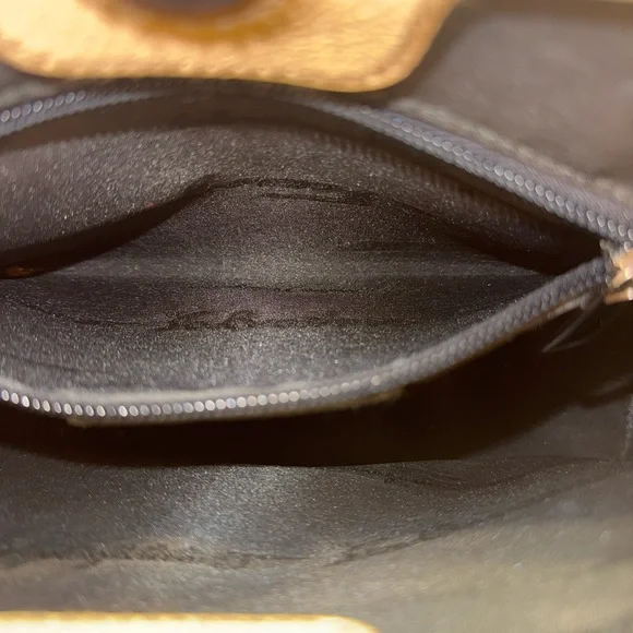 Coach Signature Stripe Crossbody Bag – Authentic - Picture 14 of 14